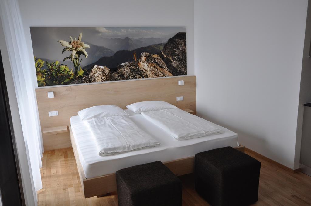 Alpenchalet Apartments 파르치네스 외부 사진